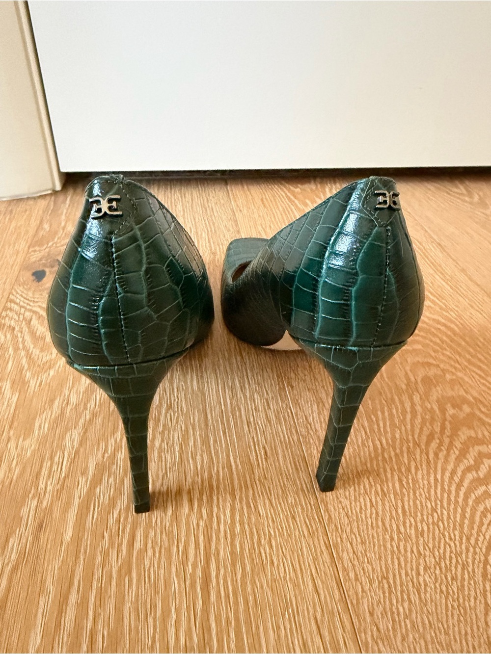 Sam Edelman • Beth Pump - Picture 5 of 7